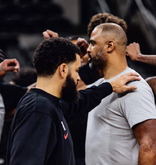 开云体育APP下载-场均26+6+4！火箭队乌度卡钦点球队老大，37岁巨星化身双重核心