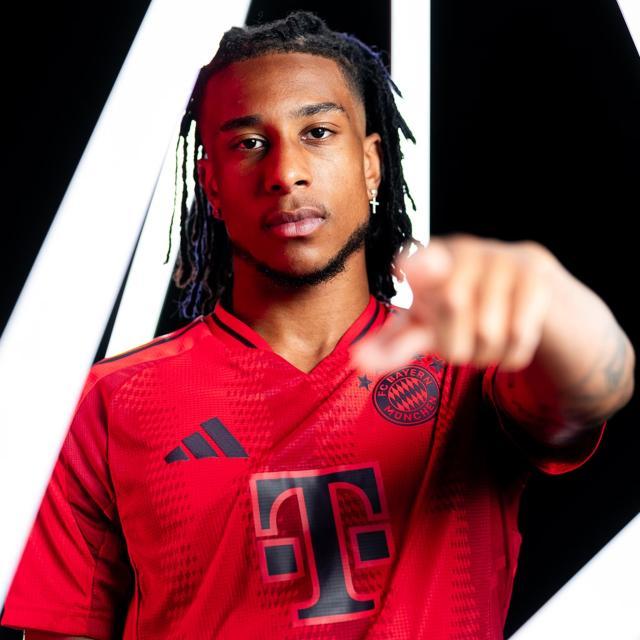 【早报】豪掷5000万镑,拜仁引进22岁英超顶级边锋!