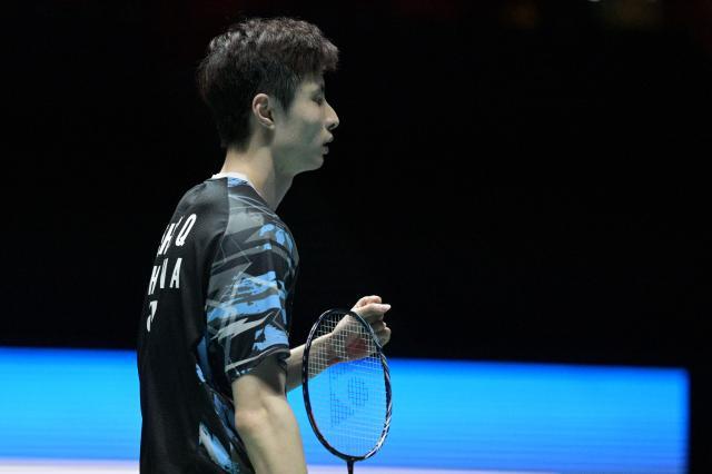 开云-石宇奇李诗沣会师决赛 新加坡赛国羽冲击五金