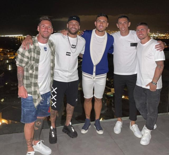 开云-离开巴萨梅西去哪儿？去大巴黎！姆巴佩或许走人！